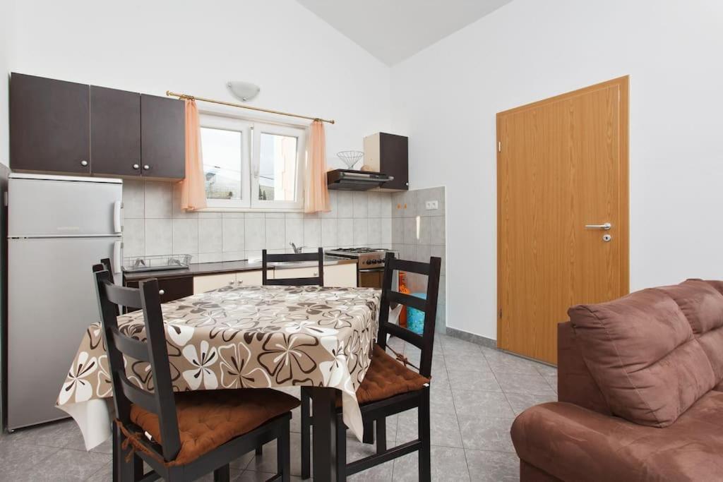 Apartments Mani Trogir Luaran gambar
